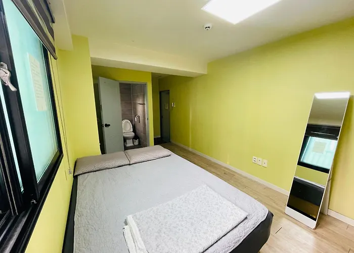 ゲストハウス Beach Stay Guesthouse *